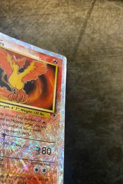 Moltres - 30/110 - Legendary Collection Reverse Holo - Pokemon TCG - DAMAGED! - Image 3