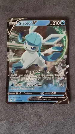 Pokemon TCG Glaceon V Evolving Skies 040/203 Holo Ultra Rare - Image 1