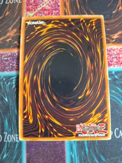 Yu-Gi-Oh! TCG Dark Magician SDY-006 Ultra Rare Unlimited Lightly Played - Image 3