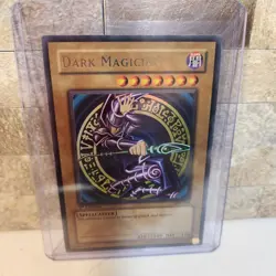 Yu-Gi-Oh Dark Magician SDY-006 1st Edition Ultra Rare Starter Deck Yugi Card - Image 1