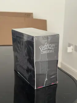 Pokemon TCG: Mega Evolution Pitch Black - Elite Trainer Box - Image 2