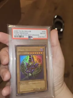 2002 Yu-Gi-Oh! Dark Magician LOB-005 1.5 Print Ultra Rare PSA 8 - Image 2