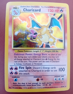 Pokemon TCG Charizard 4/102 Base Set Holo Rare ENG 1999 Stage 2 120 HP - Image 1