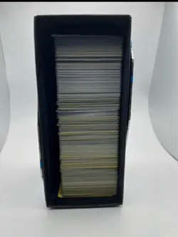 Pokemon Bulk lot of 550 cards from various Sets with 50 Holo And 50 Reverse Holo - Image 1