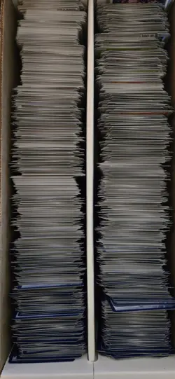 10+ Pounds Of 2000+ Non-holo Pokemon Card Bulk lot - SV Era Pokemon + Trainers - Image 2