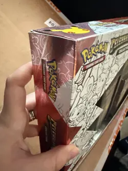 Pokemon 25th Annivers Celebrations Lance's Charizard V Collection BOX SEALED 820650809392 - Image 4