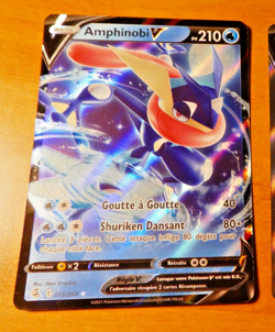 POKEMON POING DE FUSION FRANCAISE CARD HOLO CARTE AMPHINOBI 073/264 FR MINT 2021 - Image 1
