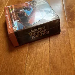 MTG Outlaws of Thunder Junction Collector Booster Box - New Sealed - Image 4
