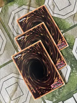 YuGiOh ALBION THE SHROUDED DRAGON Super Rare Play Set DAMA-EN008 - Image 3