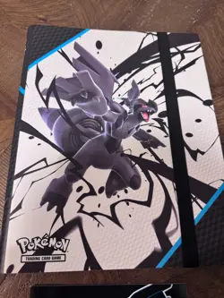 Pokemon TCG Black Bolt Binder and Player's Guide - Image 2