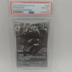 2024 POKEMON SFA EN #066/064 HOUNDOOM SHROUDED FABLE ILLUSTRATION RARE PSA 8.5 - Image 1