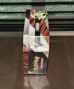 POKEMON TCG TYRANITAR V TIN🔥 SEALED✅ POTENTIALLY EVOLVING SKIES/BRILLIANT STARS - Image 2