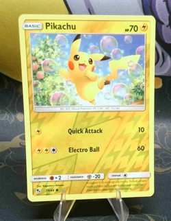Pikachu 19/68 Hidden Fates 2019 REVERSE HOLO FOIL Pokemon TCG Card - NM - Image 1