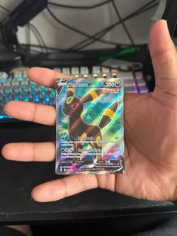 Umbreon V - 188/203 - Pokemon Evolving Skies Sword & Shield Full Art Card NM - Image 1
