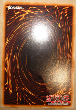Dark Magician - YSYR-EN001 - 1st Edition - Ultimate - Yugioh - Image 2