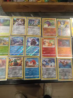 Mixed 25 Lot Of Reverse Holographic Pokemon Cards - Image 3