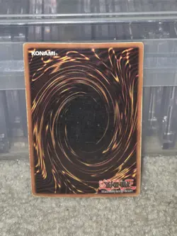 1996 Vintage Yu-Gi-Oh! Dark Magician HOLO Trading Card Game SDY-006 - Image 2