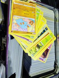 Pokemon Lot Damaged/heavy Play Vintage Modern - Image 2