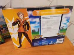Pokemon TCG Pokemon Go Special Collection Team Instinct Sealed Box - Image 4