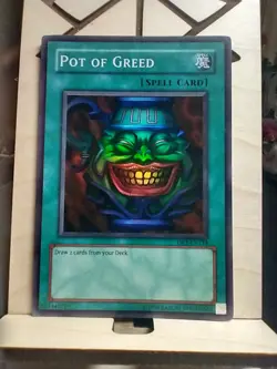 Yu-Gi-Oh! Pot of Greed Super Rare DB1-EN134 Unlimited MODERATE(MP) SEE PICTURES - Image 1