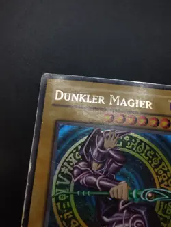 YUGIOH 2003 | DARK MAGICIAN | SDY-G005 | OLD PRINT GERMAN | GOOD (HEAVY PLAYED) - Image 4