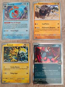 Lot De 4 Cartes Pokemon, dont 1 Holo et 1 Argentee - Image 1