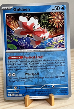 Goldeen 20/131 - Reverse Holo - Pokemon TCG - SV: Prismatic Evolutions - NM+ - Image 1