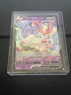 Sylveon V 074/203 Evolving Skies Holo Ultra Rare Pokemon Card TCG English NM - Image 3
