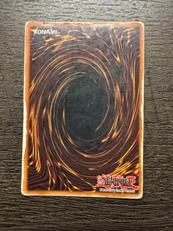 Yugioh Red-Eyes B. Dragon SDJ-001 Ultra Rare Unlimited HP / DMG - Image 2
