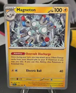 Magneton 059/191 Sv08: Surging Sparks Regular - Pokemon - Free Shipping - NM - Image 1