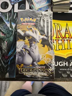 Pokemon TCG Black & White Legendary Treasures Booster Box Factory Sealed - Image 4