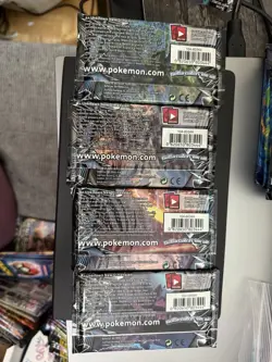 4 pokemon TCG Sun and Moon Ultra Prism Booster Packs sealed - Image 3