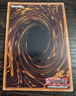 Yu-Gi-Oh Dark Magician LOB-E003 Legend of Blue Eyes 1st Edition Ultra Rare - Image 2