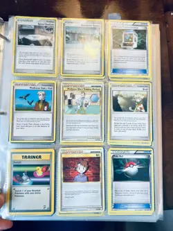 Pokemon Card Binder Lot - 200+ Cards - Vintage, Rares, Holos, Energy - Pikachu - Image 3