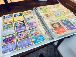 Pokemon Card Binder Lot - 200+ Cards - Vintage, Rares, Holos, Energy - Pikachu - Image 4
