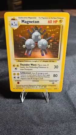 Magneton - 9/102 Base Set Holo Rare Card - Lightly Played / Near Mint - Image 1