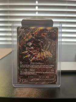 Pokemon TCG Giratina v Alt Art Lost Origin Full Art Card 186/196 NM Condition - Image 1