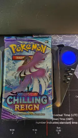 Heavy 22.52g Pokemon Chilling Reign Booster Pack 10 Cards Pack NEW SEALED - Image 1