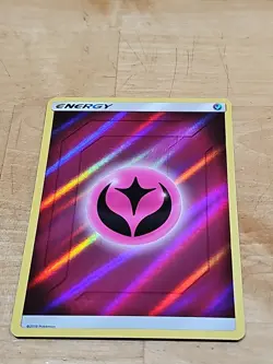 Fairy Energy Holographic Hidden Fates Pokemon TCG 2019 ¿ - Image 1