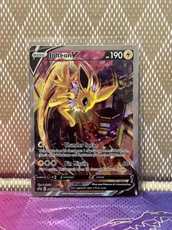 Jolteon V SWSH183 SWSH: Sword & Shield Promo Cards Holo - Image 1
