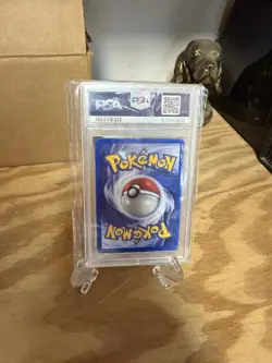 Pokemon 1st Edition Neo Discovery Poliwrath Holo #9 - PSA 9 ✅ - Image 2