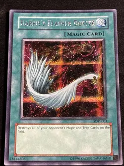 Yugioh 2003 Harpie's Feather Duster SCR SDD-003 Near Mint - Image 1