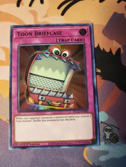 Yugioh Toon Briefcase DLCS-EN080 Ultra Rare 1st Ed GREEN - Image 1