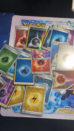 pokemon energy cards lot holo - Image 1