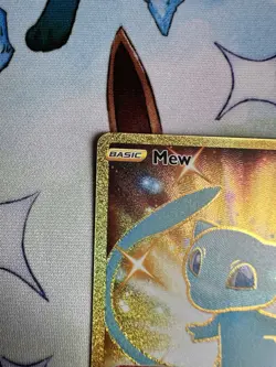 Pokemon TCG Celebrations Golden Mew 25/25 Gold Card Ultra Rare NM - Image 4