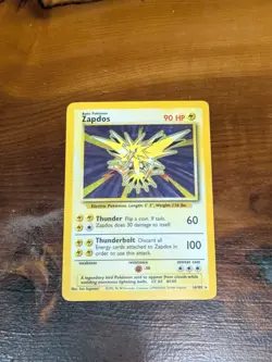 Pokemon TCG Zapdos Holo Rare Card Base Set 16/102, 1999 - Image 1
