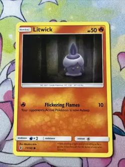 Litwick 11/145 Common Guardians Rising Sun & Moon Pokemon Card 2017 LP - Image 1