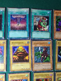 Yugioh Lot of 50 Foreign Cards. NO DOUBLES! Japanese, Spanish, Italian. Read - Image 3