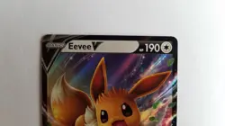Eevee V Holographic Black Star Promo SWSH 065 Pokemon Card Sword Shield Holo - Image 4