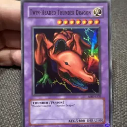 Yu-Gi-Oh! TCG Twin-Headed Thunder Dragon Metal Raiders MRD-E120 Unlimited Super - Image 2